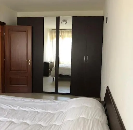 Residenziale Con Posto Auto Privato Apartment