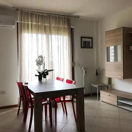 Residenziale Con Posto Auto Privato Сассари